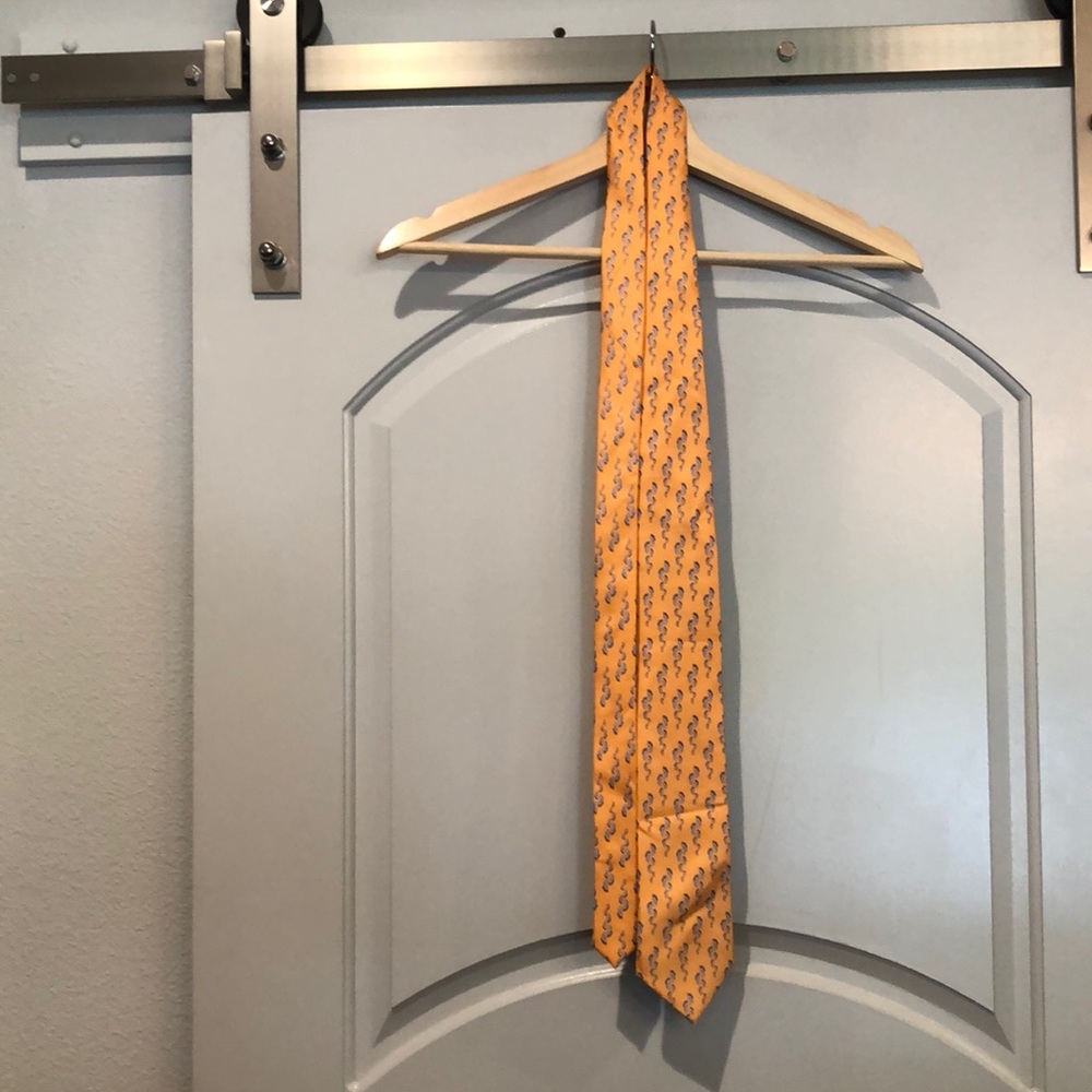 Sero coastal orange and blue footprints silk tie. GUC!